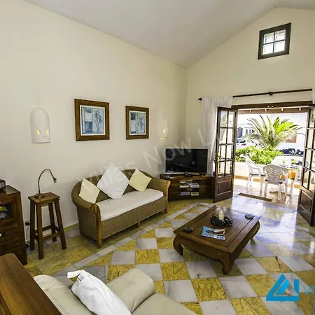 Seventy Seven - Lh189 By Villas Now Ltd Playa Blanca (Lanzarote)
