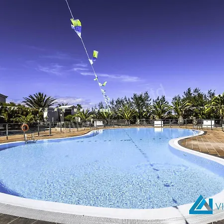 Seventy Seven - Lh189 By Villas Now Ltd * Playa Blanca (Lanzarote)